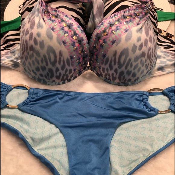 Exposure shot of all my VS bikini bombshells 34D and matching bottoms - Picture 16 of 16